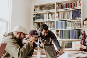 ELES Stipendium: Wie werden jüdische Studierende gefördert?